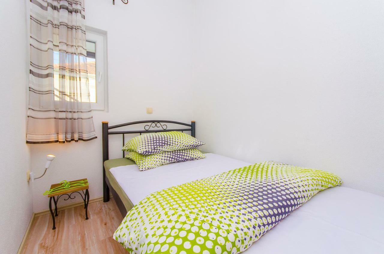 Apartment Ive Trogir Exterior foto